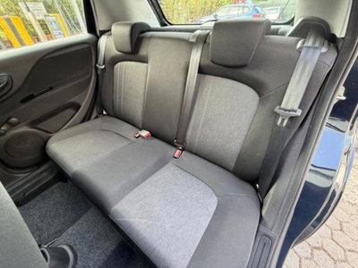 Fiat Punto 1.2 8V 5 porte Street (12)