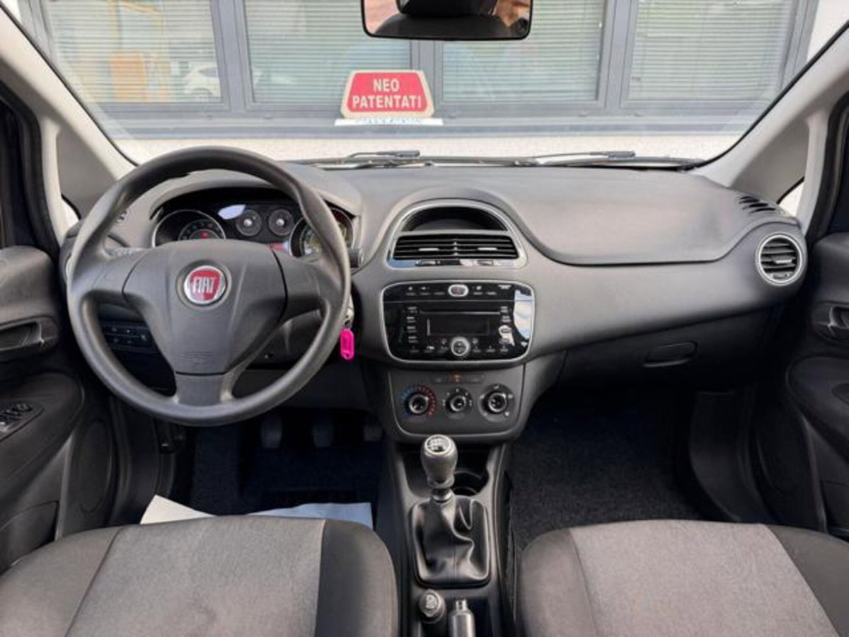 Fiat Punto 1.2 8V 5 porte Street (7)