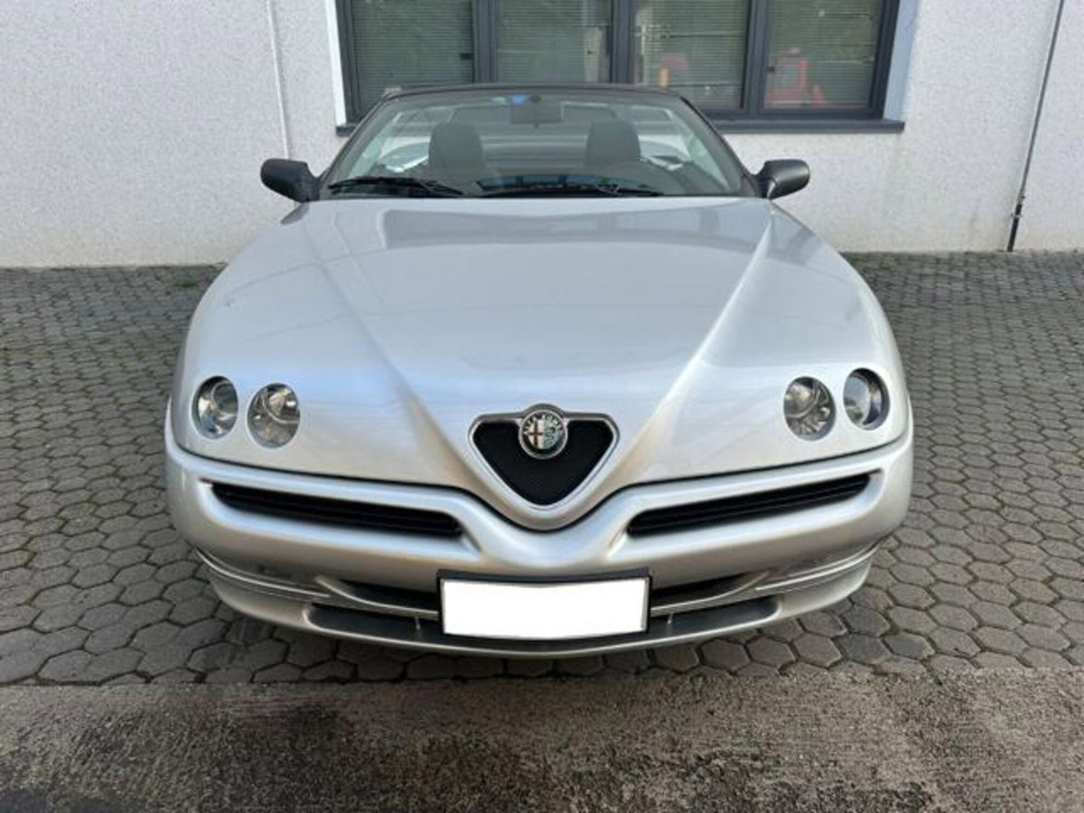 Alfa Romeo Spider 1.8i 16V Twin Spark cat (4)