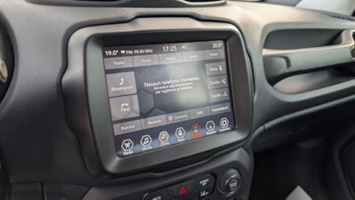 Jeep Renegade 1.3 T4 190CV PHEV 4xe AT6 Limited (16)