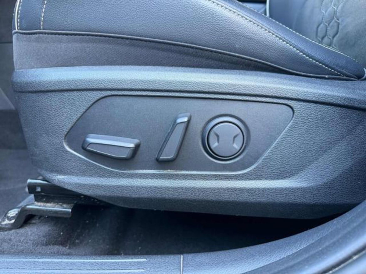 Kia Sportage 1.6 TGDi HEV AT GT-line Plus (20)