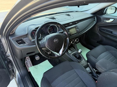 Alfa Romeo Giulietta 1.6 JTDm Super 120cv (8)
