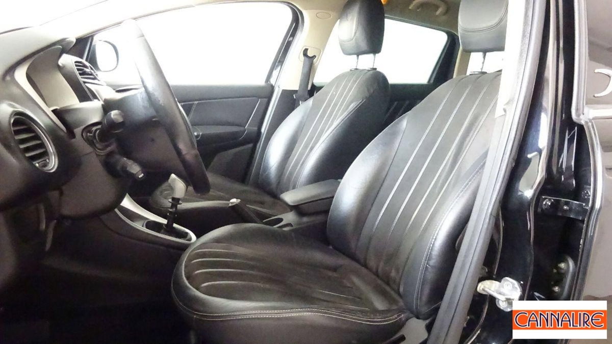 Lancia Delta 1.6 MJT DPF Oro (12)