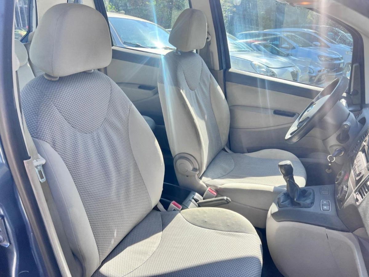 Fiat Idea 1.3 Multijet 16V Emotion (12)