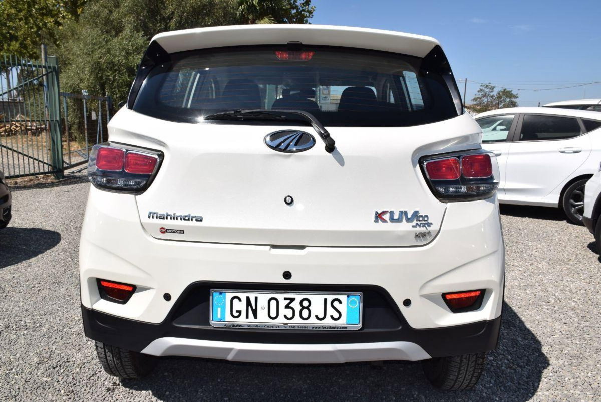 Mahindra KUV100 KUV100 1.2 VVT K8 (15)