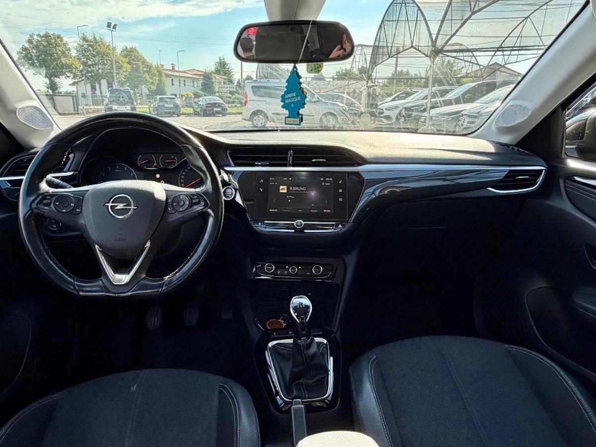 Opel Corsa 1.2 Elegance (8)