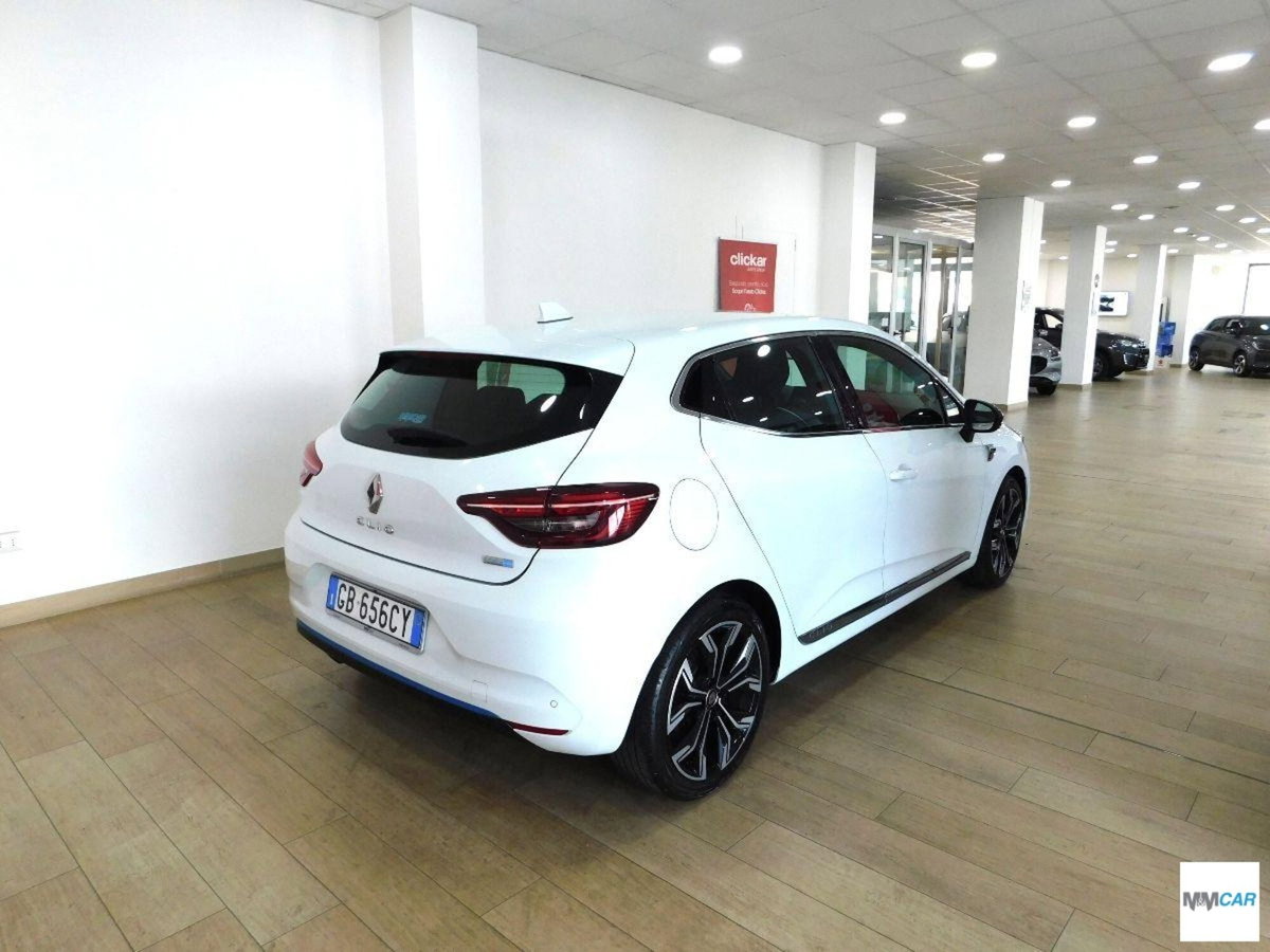 Renault Clio Full Hybrid E-Tech 140 CV 5 porte E-Tech (3)