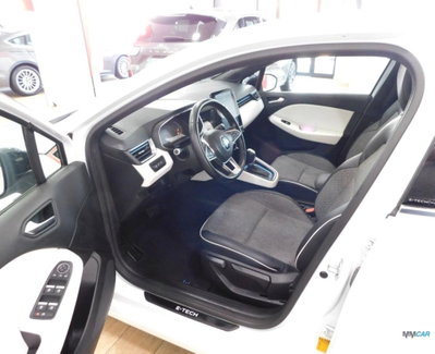 Renault Clio Full Hybrid E-Tech 140 CV 5 porte E-Tech (6)