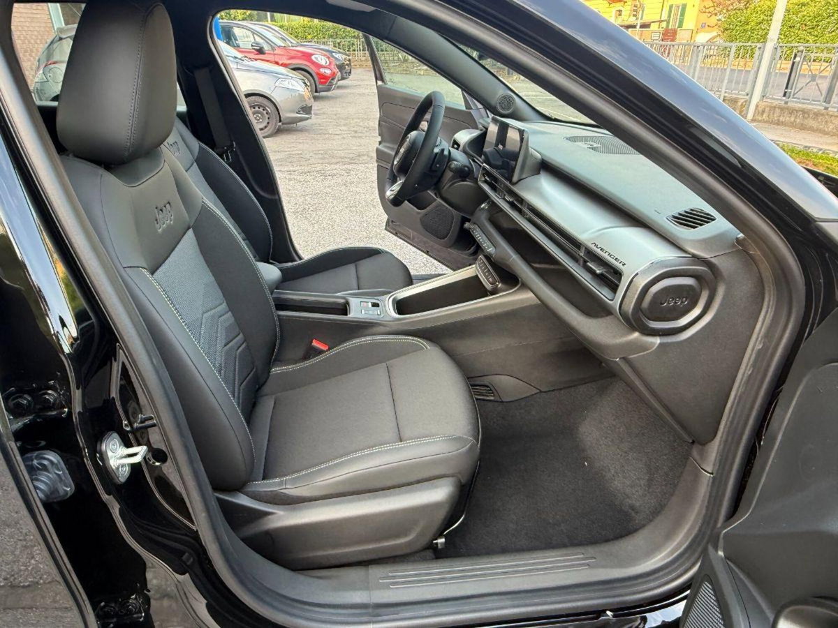 Jeep Avenger 1.2 turbo e-hybrid mhev Altitude fwd 110cv edct6 (6)