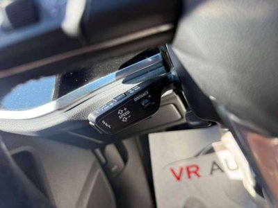 Audi Q3 1.4 TFSI 150 CV Business (12)