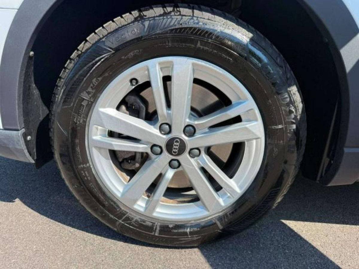 Audi Q3 1.4 TFSI 150 CV Business (16)