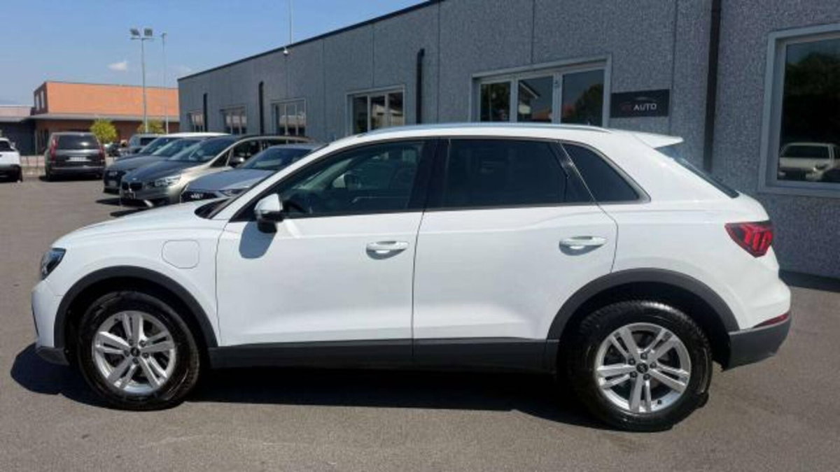 Audi Q3 1.4 TFSI 150 CV Business (3)