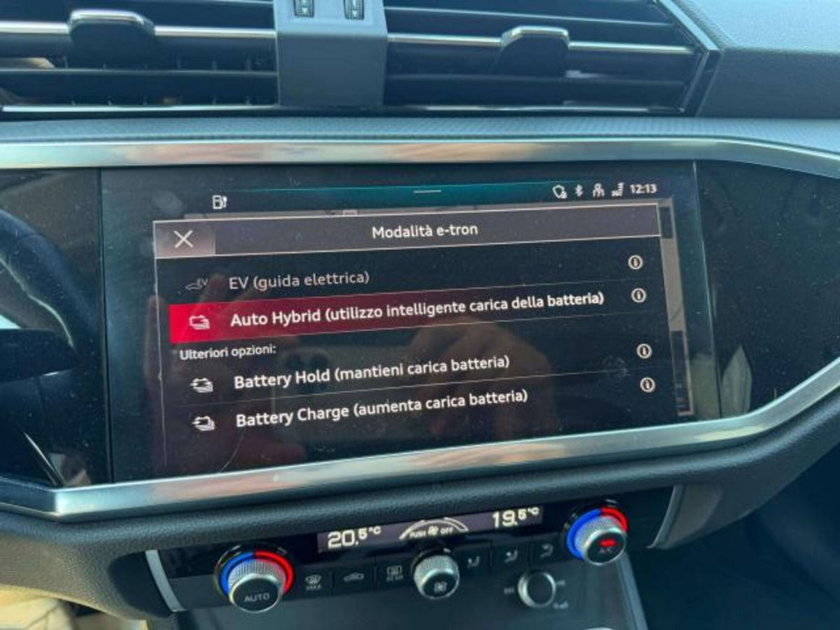 Audi Q3 1.4 TFSI 150 CV Business (9)
