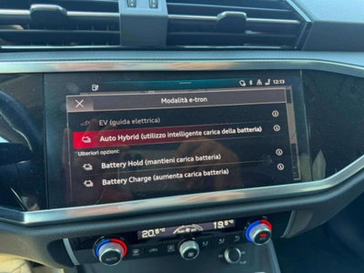 Audi Q3 1.4 TFSI 150 CV Business (9)