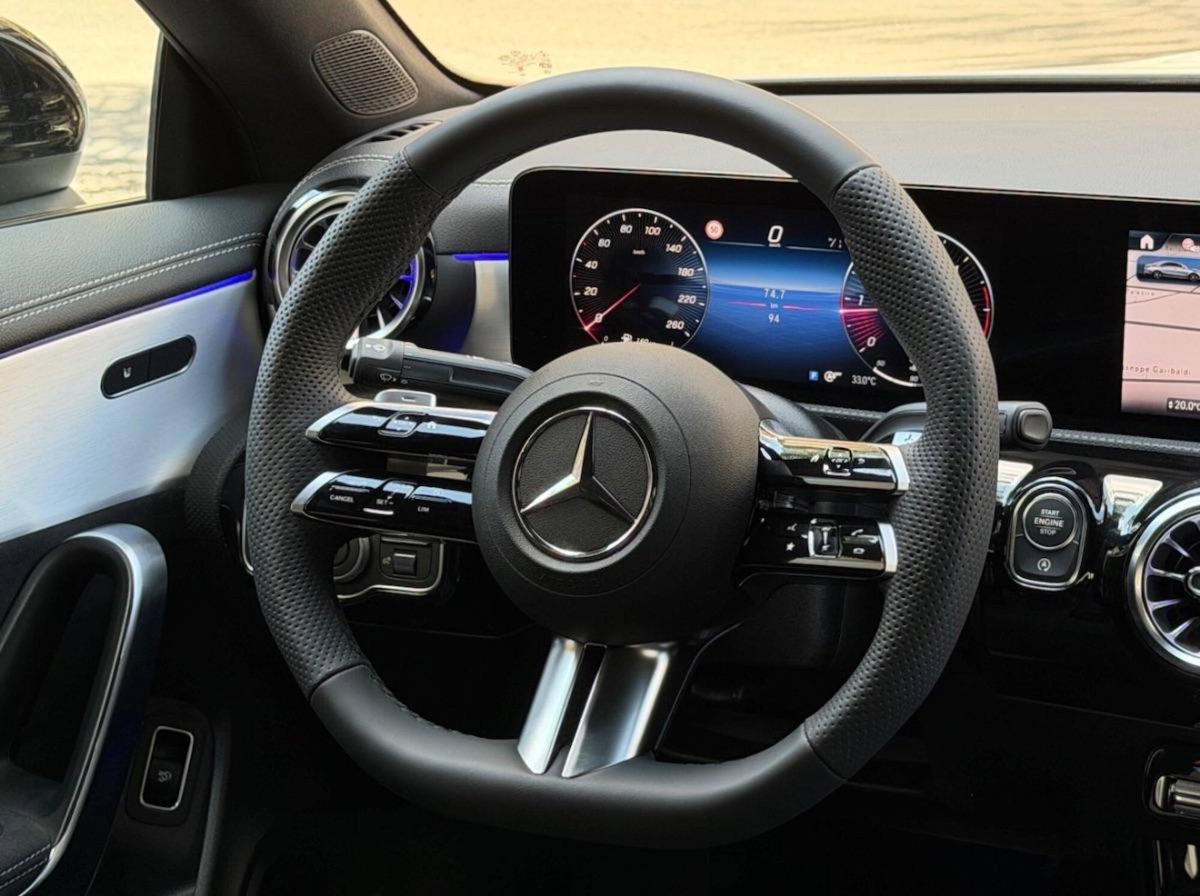 Mercedes-Benz CLA 200 d Automatic Premium (16)