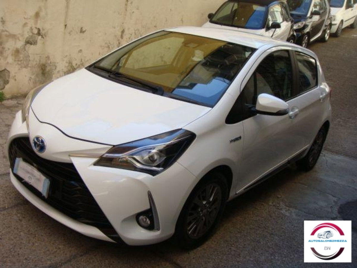 Toyota Yaris 1.5 Hybrid 5 porte Active (3)