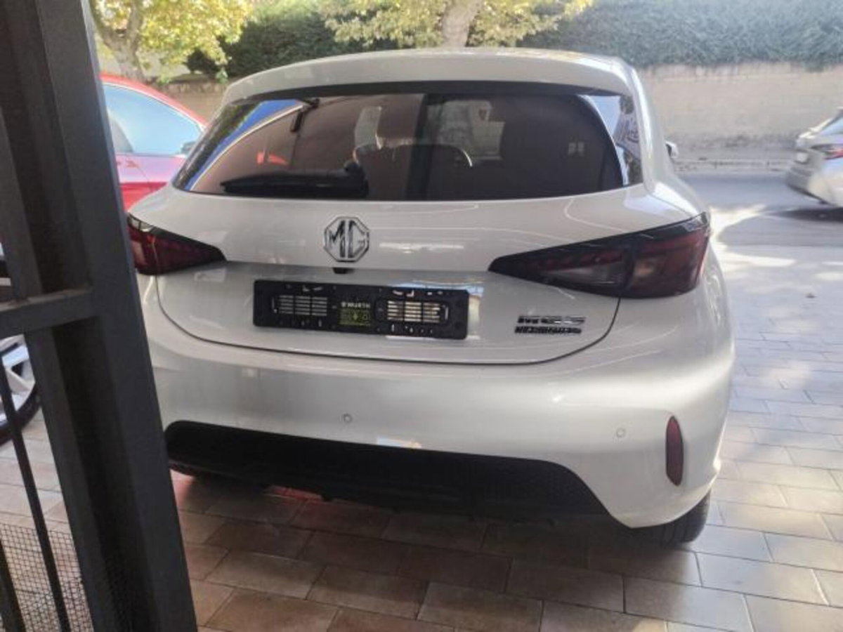 Mg MG3 1.5 hybrid+ Luxury auto (4)