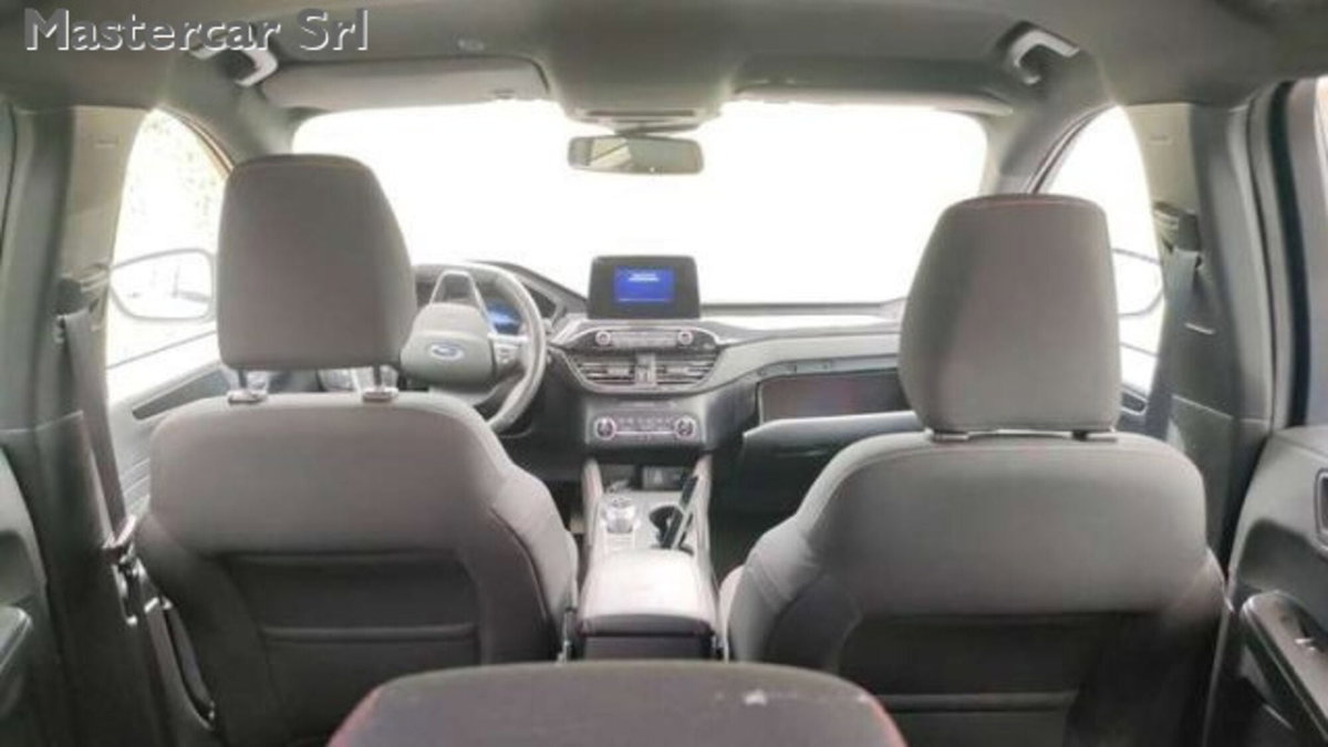 Ford Kuga 2.5 Full Hybrid 190 CV CVT 2WD ST-Line Design (6)