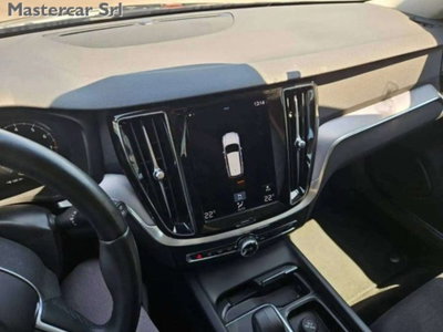 VOLVO Veicoli Commerciali V60 V60 II N1 2.0 B3 Momentum Business auto 7m (14)