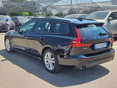 VOLVO Veicoli Commerciali V60 V60 II N1 2.0 B3 Momentum Business auto 7m (6)