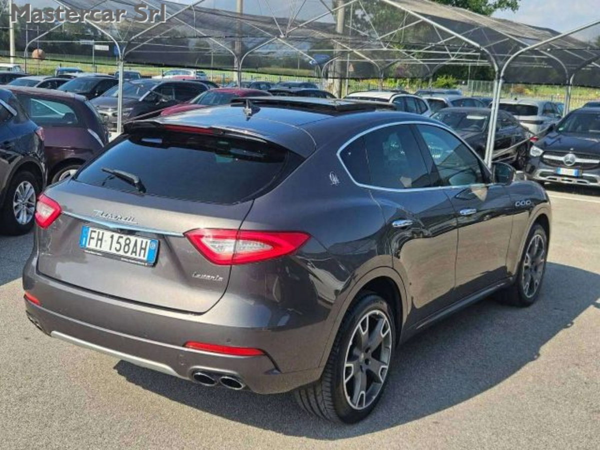 Maserati Levante Levante V6 430 CV AWD S (6)