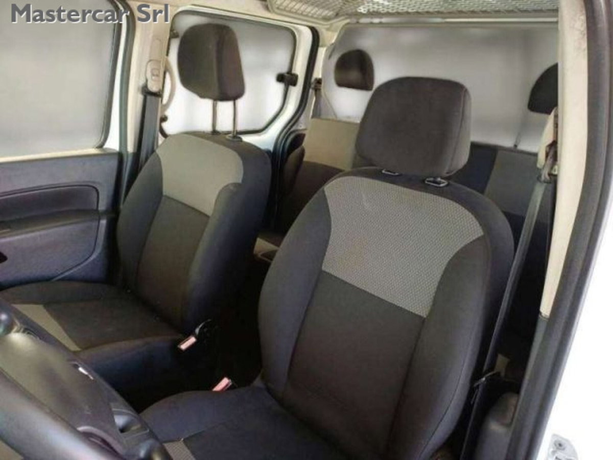 Renault Kangoo Blue dCi 115CV Express Maxi Furgone Ice (4)