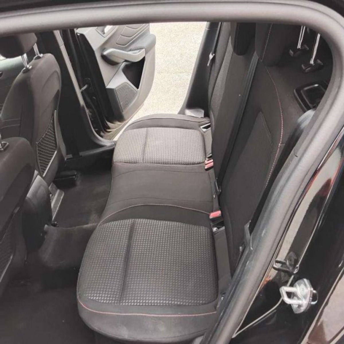 Ford Focus 1.0t ecoboost h ST-Line 155cv powershift (11)