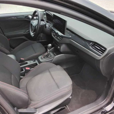 Ford Focus 1.0t ecoboost h ST-Line 155cv powershift (9)