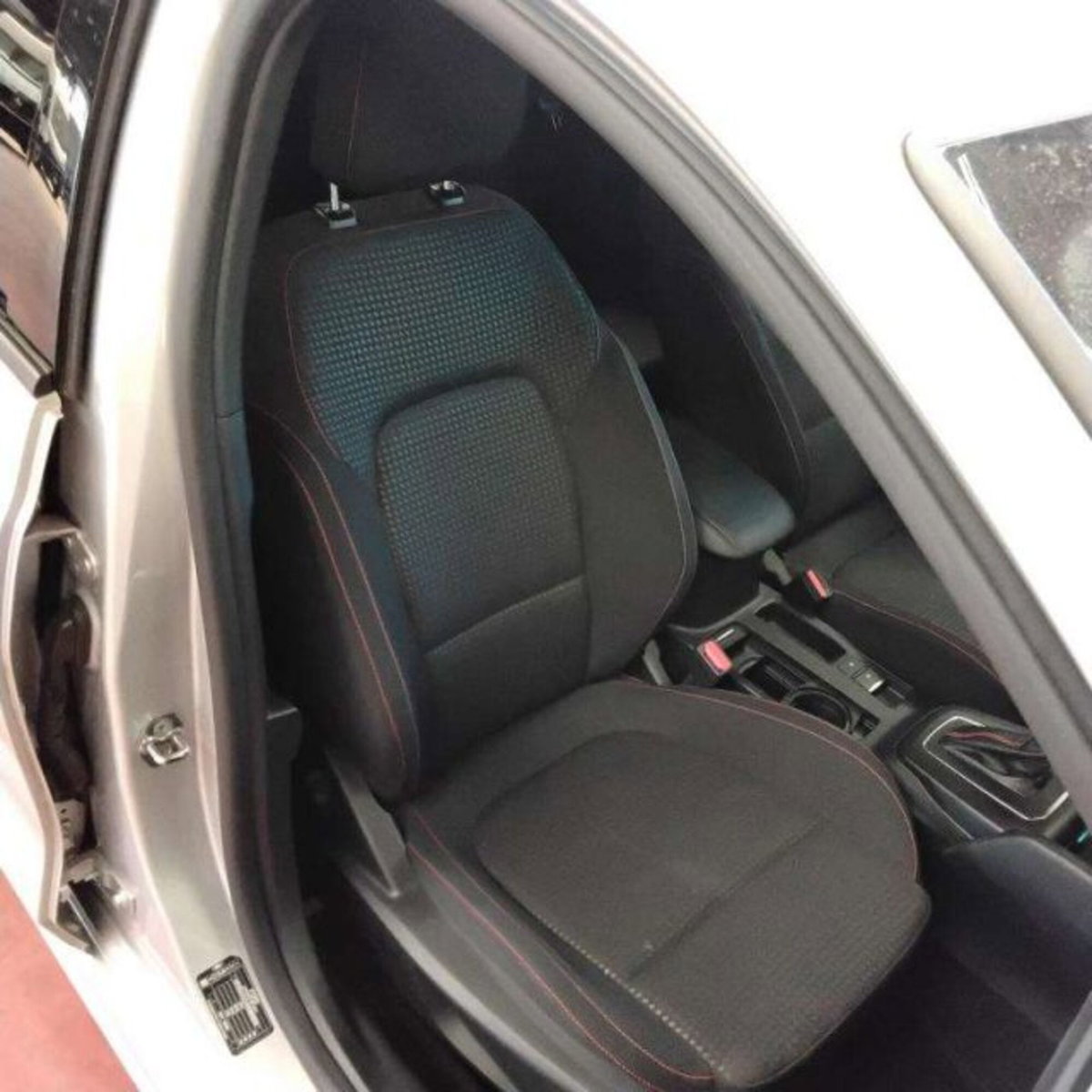 Ford Focus 1.0t ecoboost h ST-Line 155cv powershift (12)