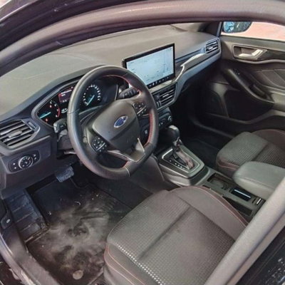 Ford Focus 1.0t ecoboost h ST-Line 155cv powershift (15)
