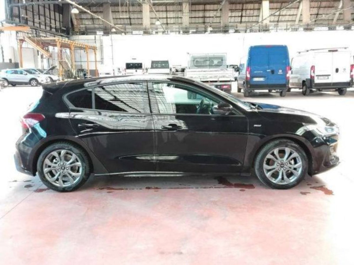 Ford Focus 1.0t ecoboost h ST-Line 155cv powershift (5)