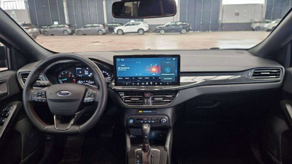 Ford Focus 1.0t ecoboost h ST-Line 155cv powershift (11)