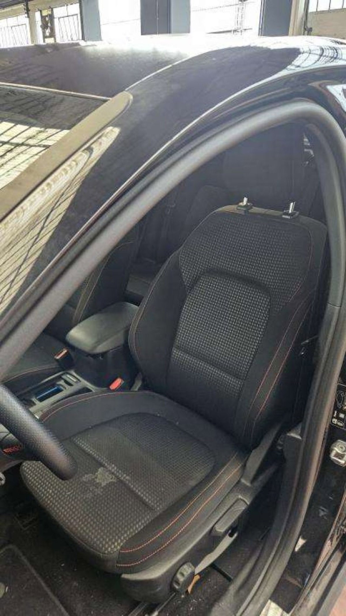 Ford Focus 1.0t ecoboost h ST-Line 155cv powershift (13)