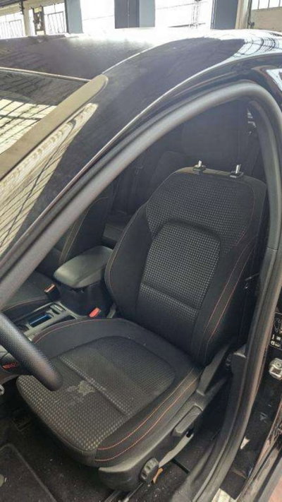 Ford Focus 1.0t ecoboost h ST-Line 155cv powershift (13)