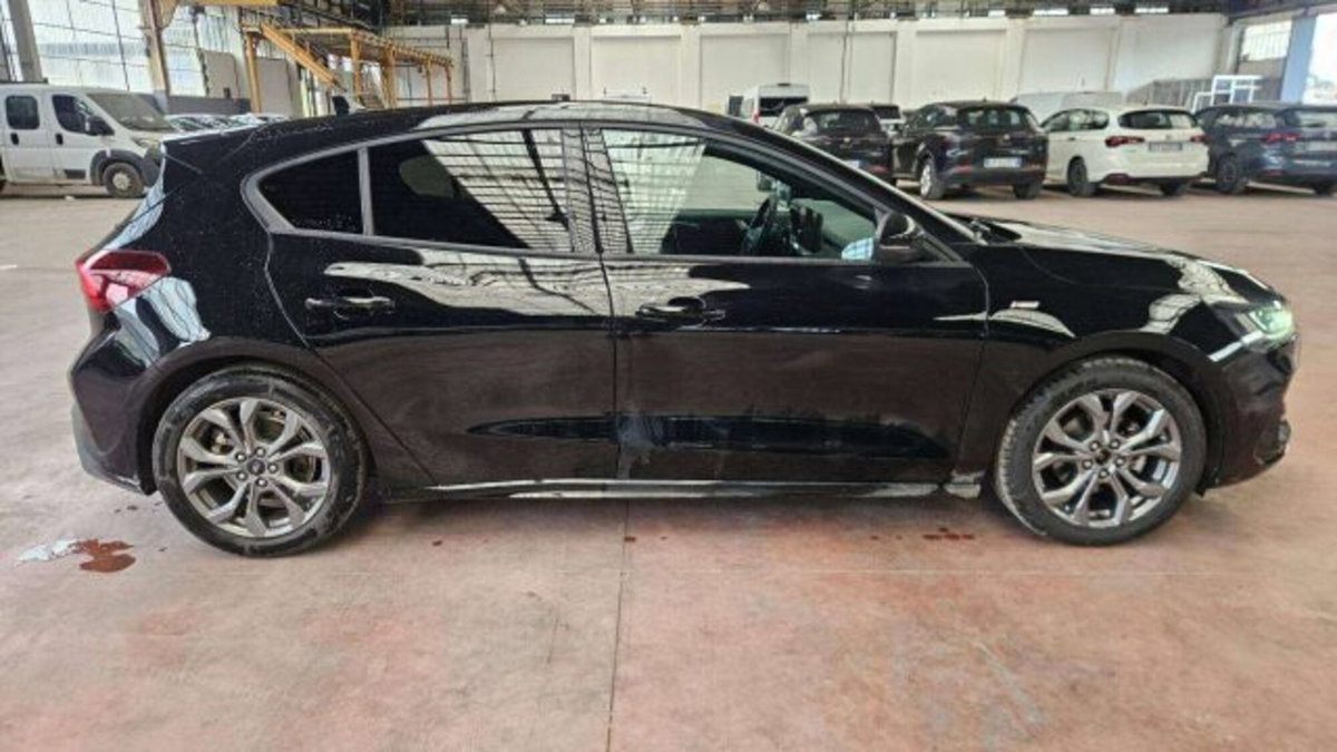Ford Focus 1.0t ecoboost h ST-Line 155cv powershift (6)
