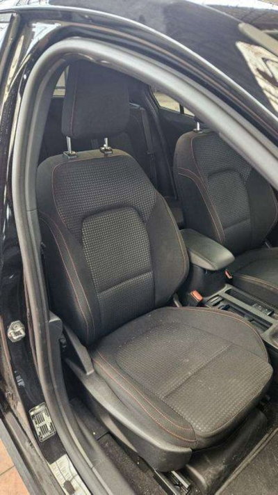 Ford Focus 1.0t ecoboost h ST-Line 155cv powershift (9)