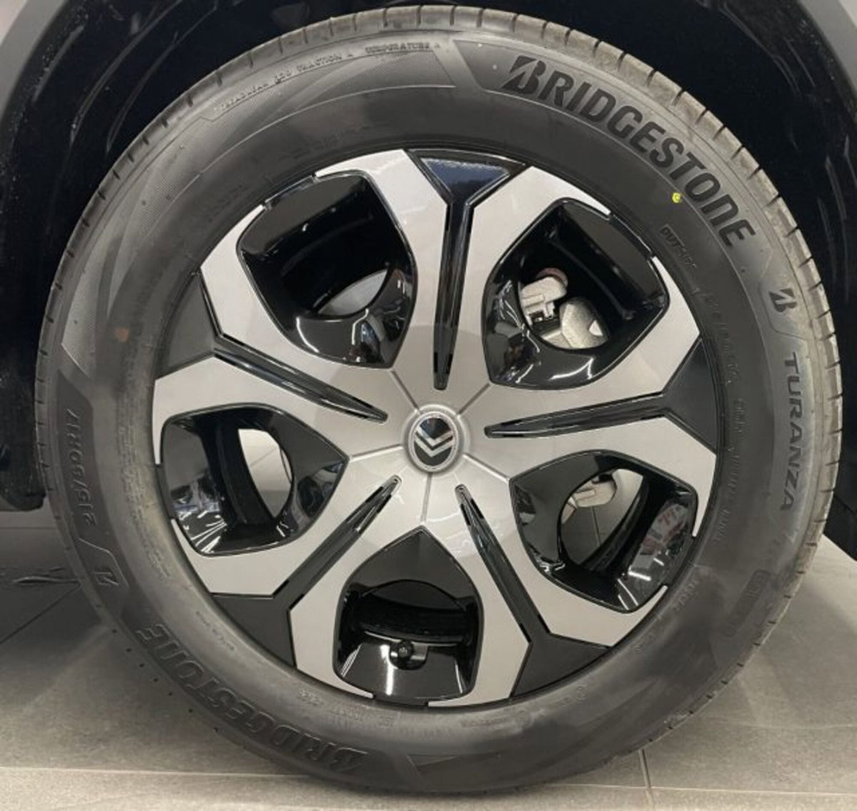 Citroen C3 Aircross 1.2 puretech turbo Plus 100cv (4)