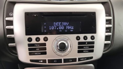 Lancia Delta 1.4 T-Jet 120 CV Argento Ecochic GPL (11)