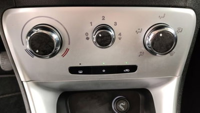 Lancia Delta 1.4 T-Jet 120 CV Argento Ecochic GPL (12)