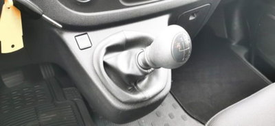 Nissan NV300 1.6 dCi Twin Turbo 145CV Start&Stop PC-TN Combi (12)