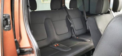 Nissan NV300 1.6 dCi Twin Turbo 145CV Start&Stop PC-TN Combi (15)