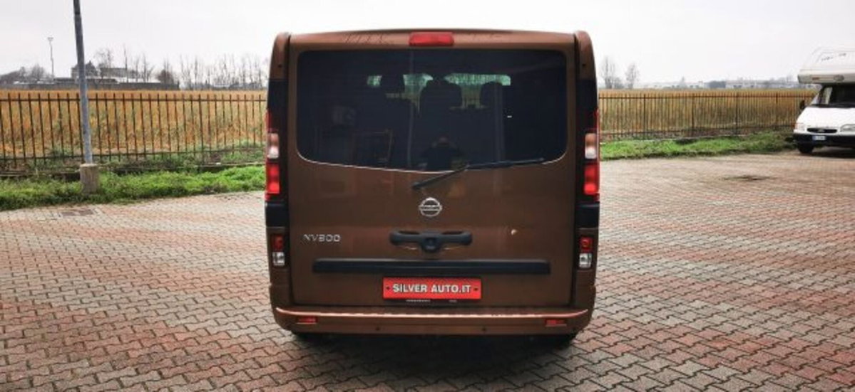 Nissan NV300 1.6 dCi Twin Turbo 145CV Start&Stop PC-TN Combi (6)