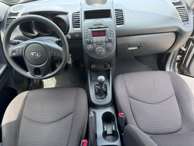 Kia Soul 1.6 CRDi VGT Cool (13)