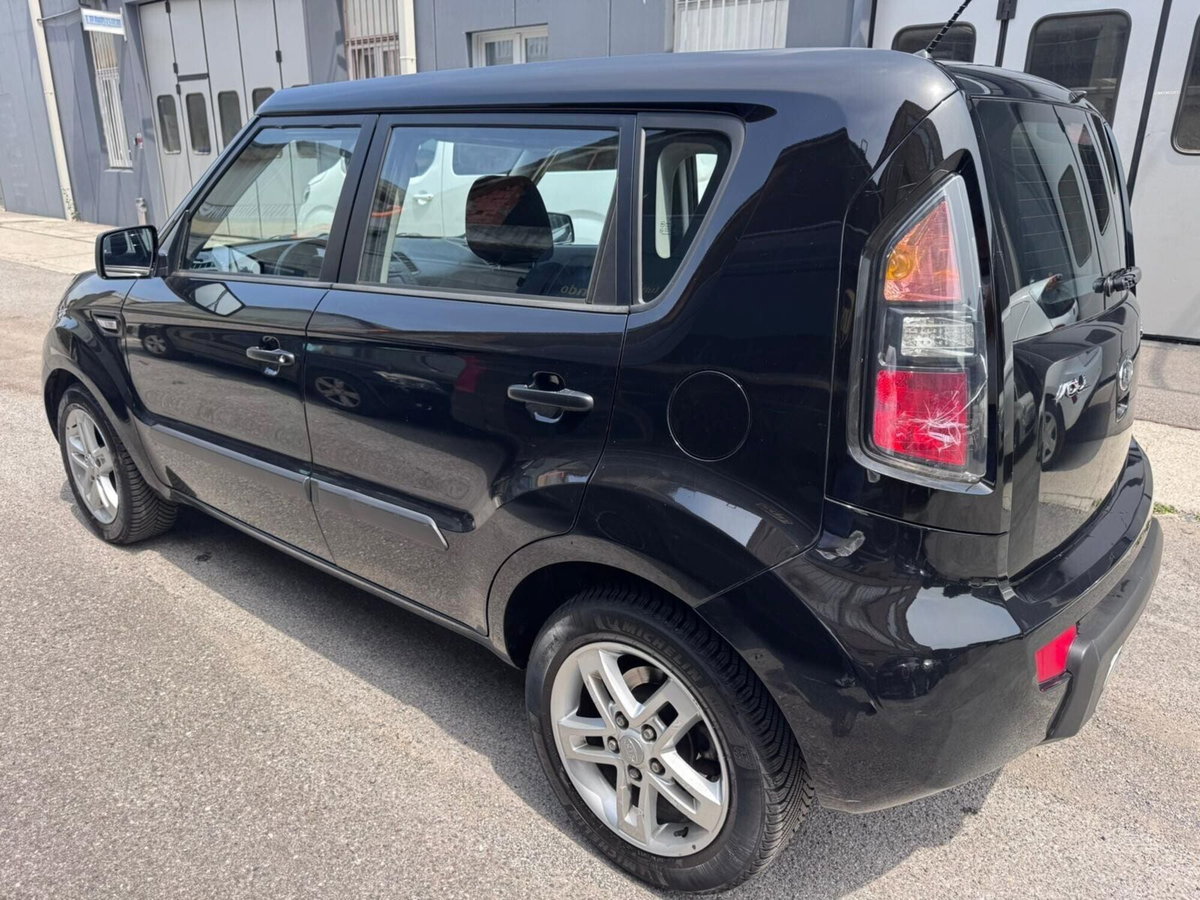 Kia Soul 1.6 CRDi VGT Cool (5)