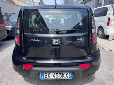 Kia Soul 1.6 CRDi VGT Cool (6)