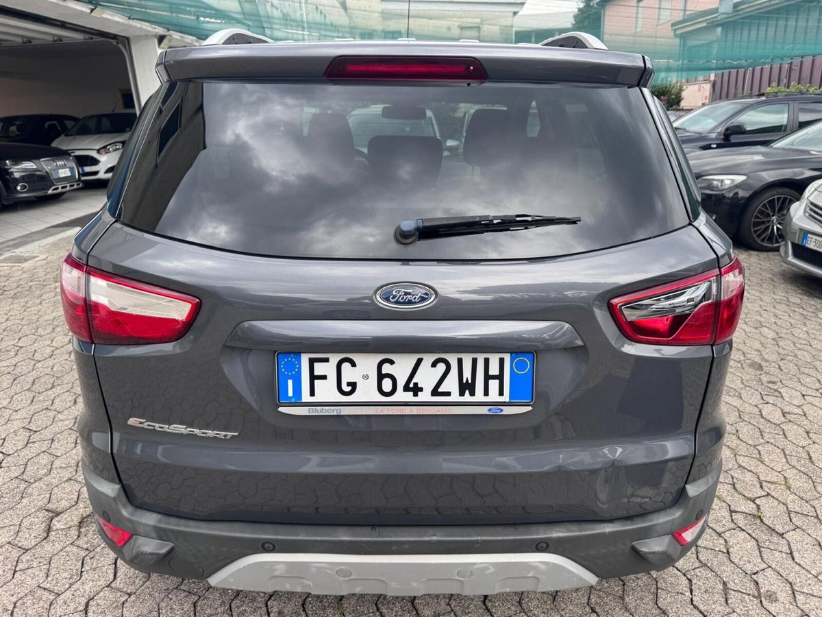 Ford EcoSport 1.5 TDCi 95 CV Titanium S (6)