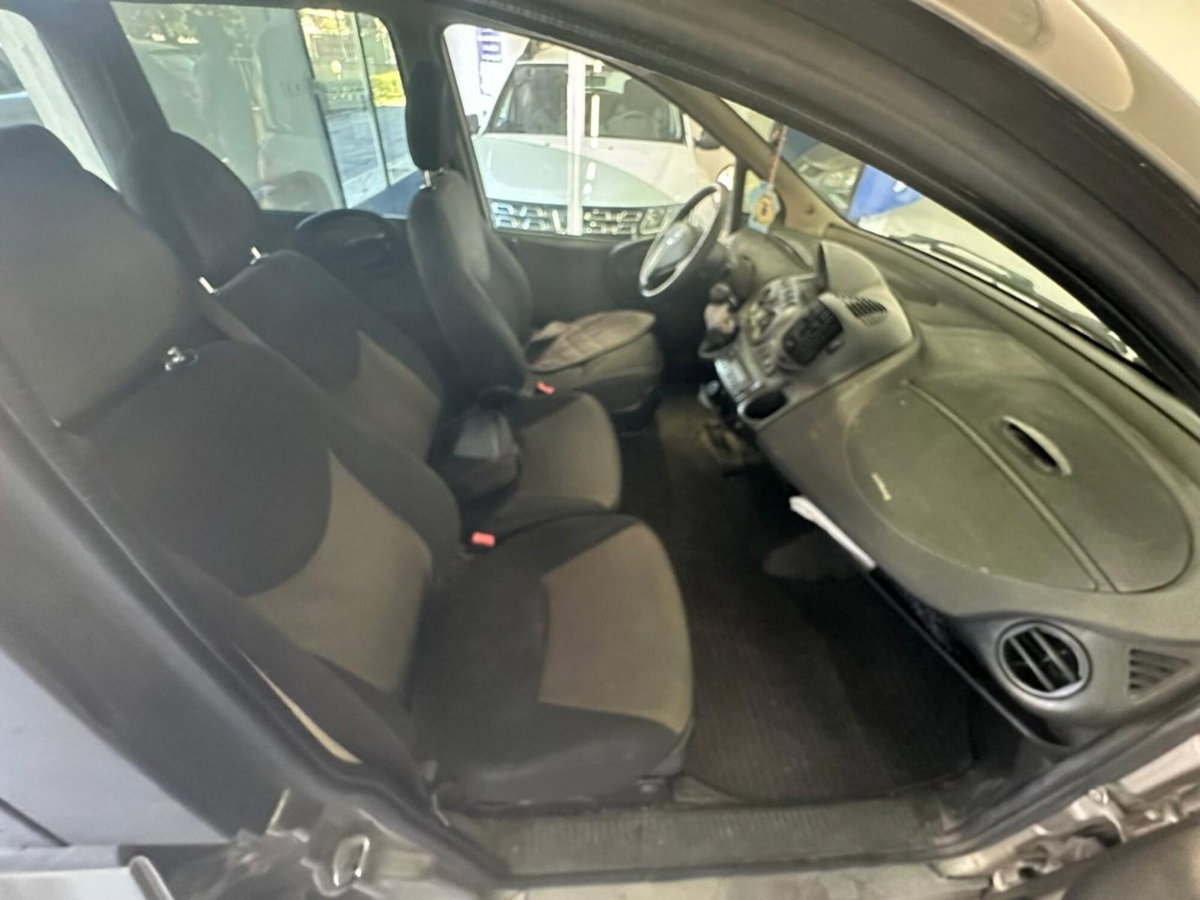 Fiat Multipla 1.6 16V Natural Power Dynamic (11)