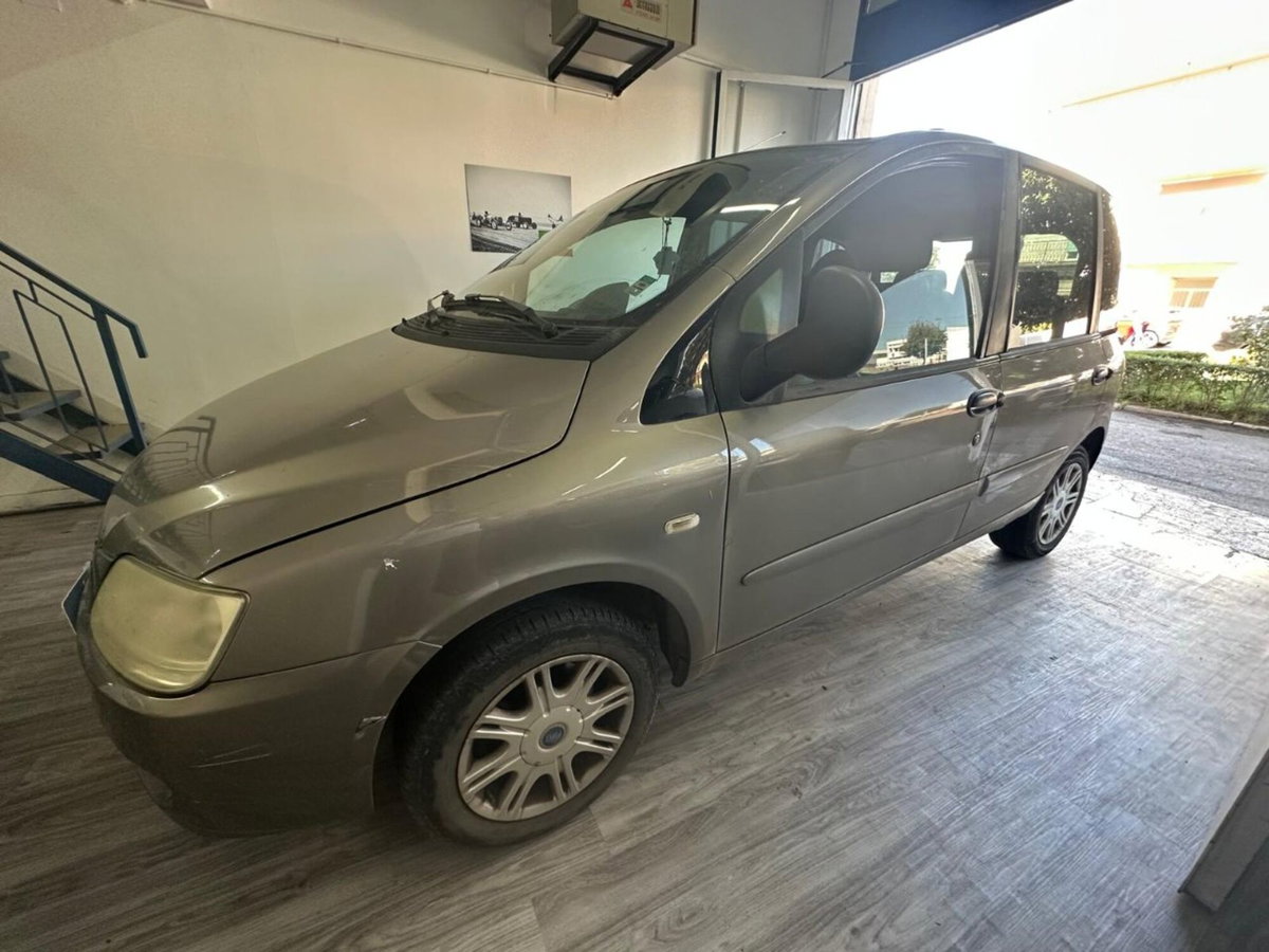 Fiat Multipla 1.6 16V Natural Power Dynamic (3)
