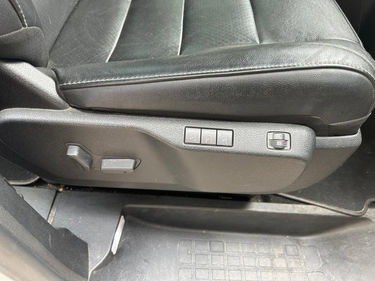 Citroen Spacetourer Space  BlueHDi 180 S&S EAT6 M Shine (12)