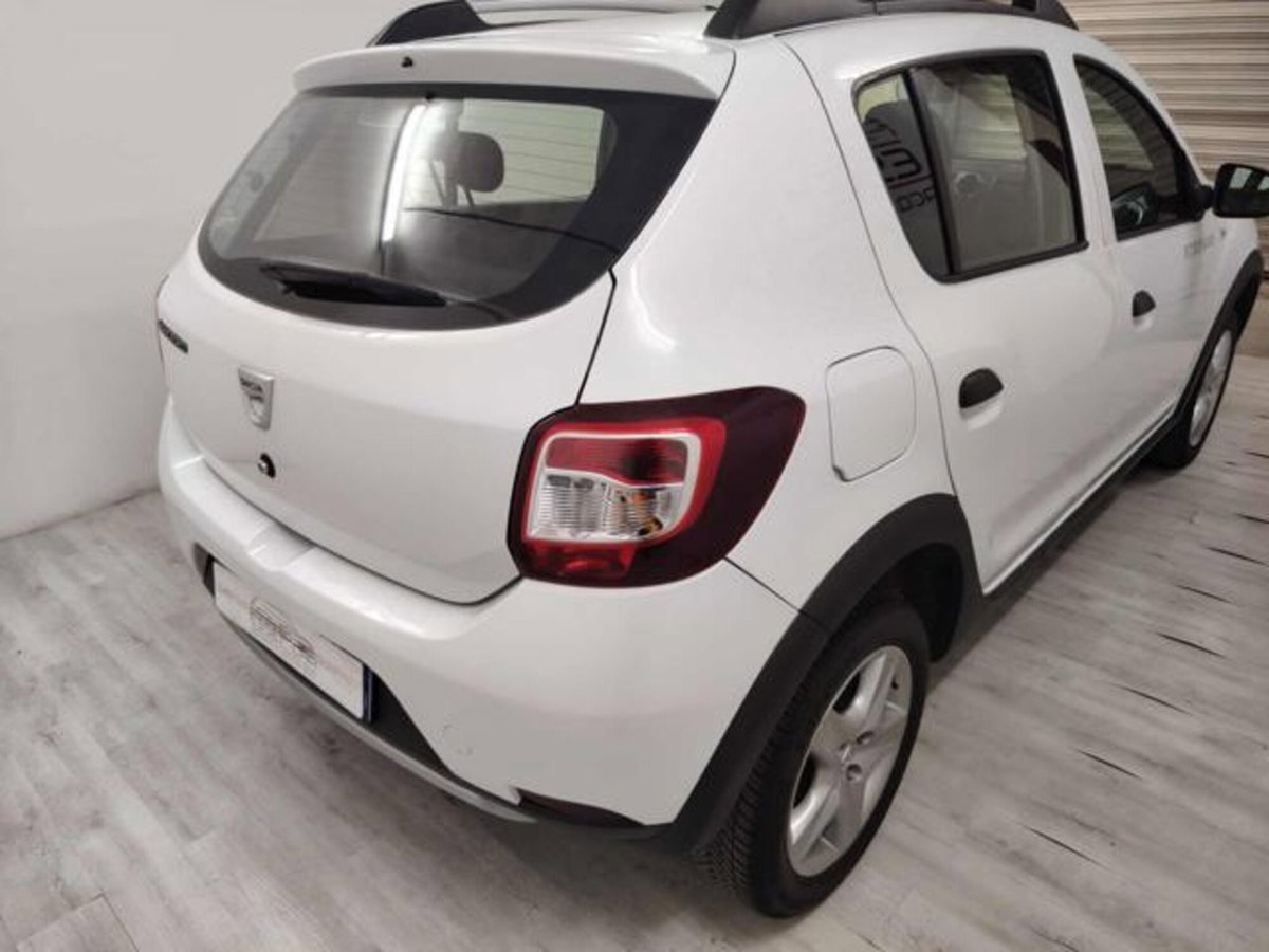 Dacia Sandero Stepway 900 TCe 12V 90CV (3)